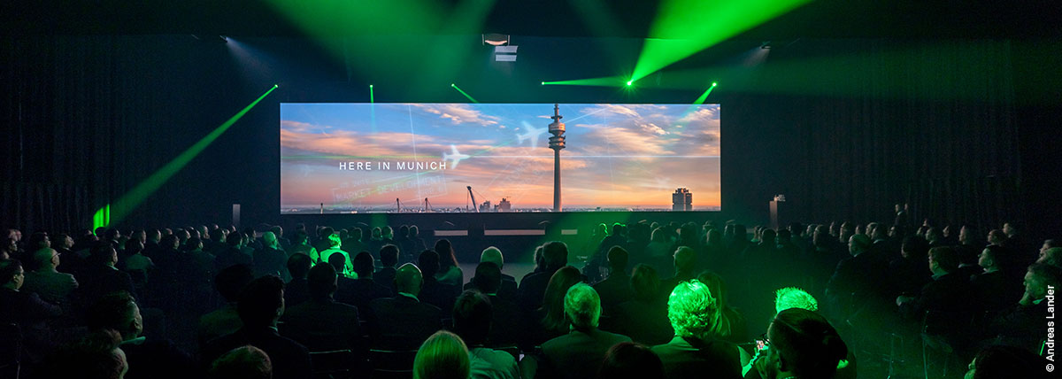 20-m projection screen